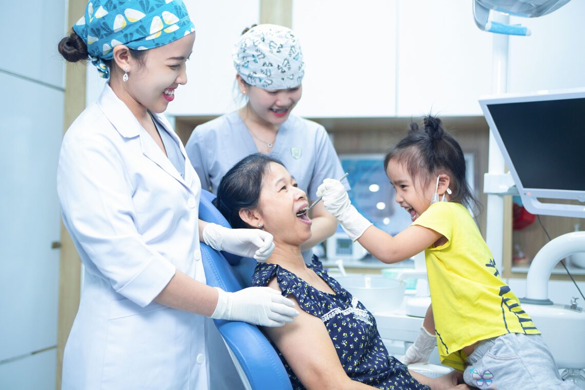 “SMILE LIFE” NHA KHOA MANG ĐẾN SỰ TỰ TIN CHO NỤ CƯỜI CỦA BẠN